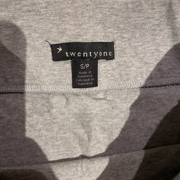 3 for $40 Forever 21 grey jersey mini skirt sz S - Picture 2 of 2